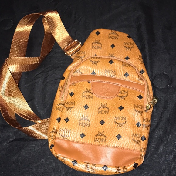 mcm cross shoulder bag